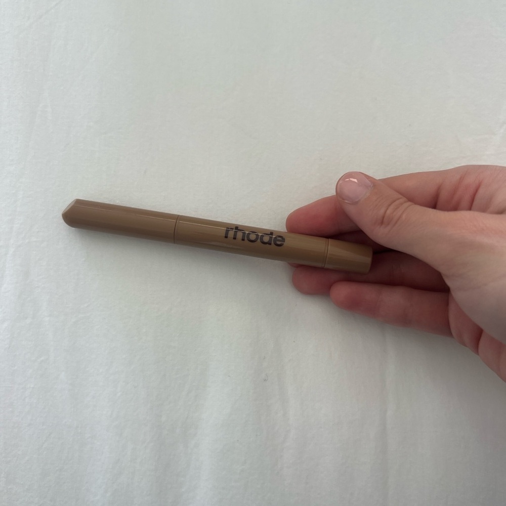 Rhode Peptide Lip Shape- Lunge